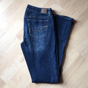 American Eagle Skinny Kick Jeans